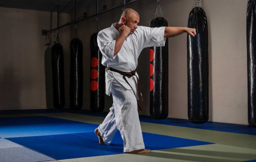 sztuki walki takie jak karate mogą przybierać także formę sportów walki